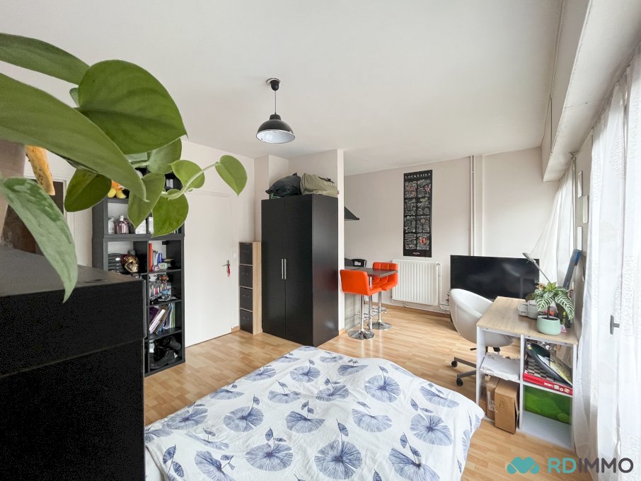 Montebello-Cormontaigne: Studio Bis + garage idéal investissement locatif ou étudiants