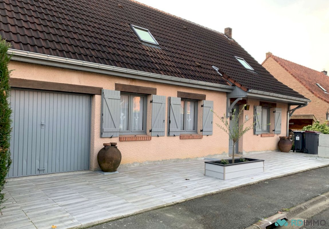 Vente à Bois-Grenier : Maison individuelle, jardin & garage