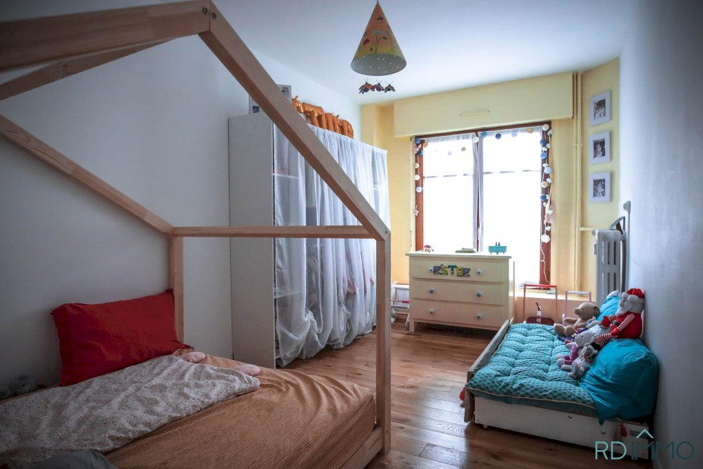appartement lumineux à République