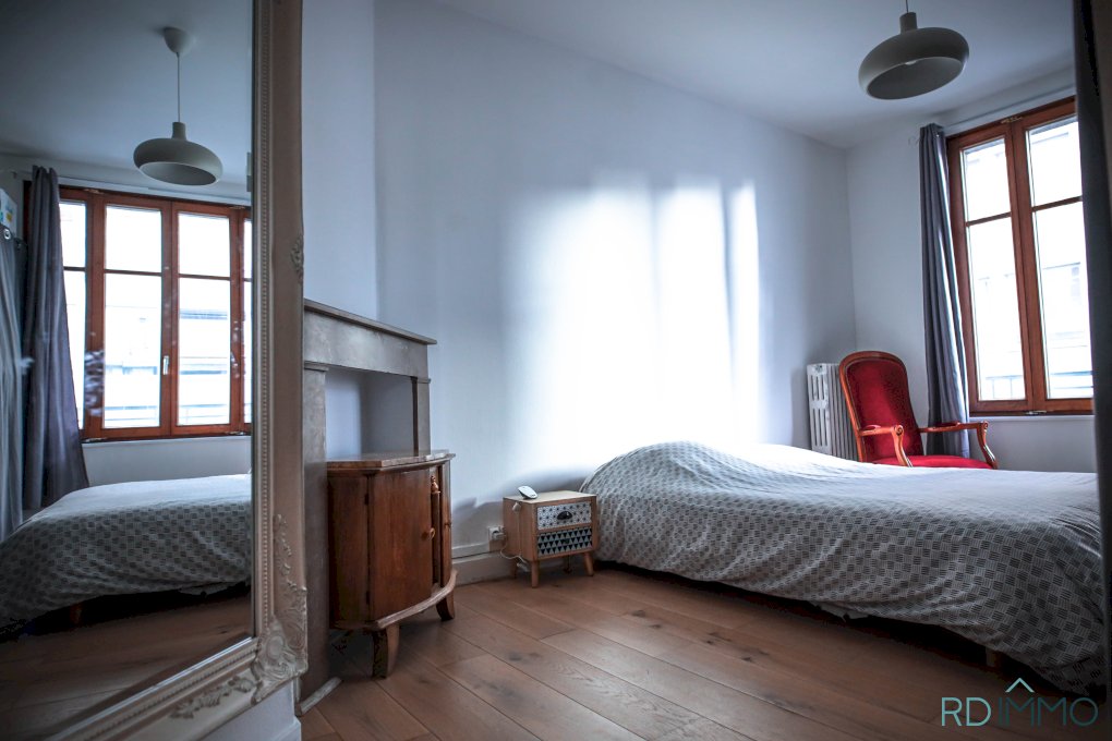 appartement lumineux à République