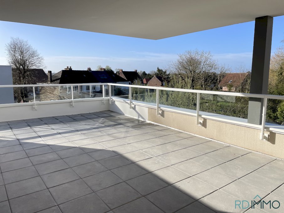 Bondues centre: T3 terrasse parking et garage