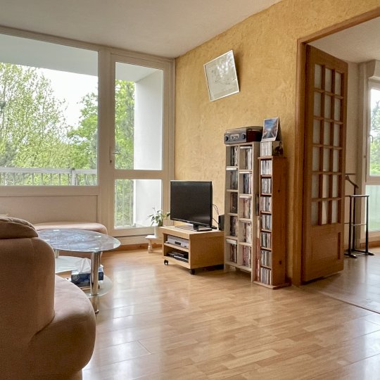 Nouvelle Madeleine: Joli T3 avec balcon sud et 2 parkings La Madeleine à vendre