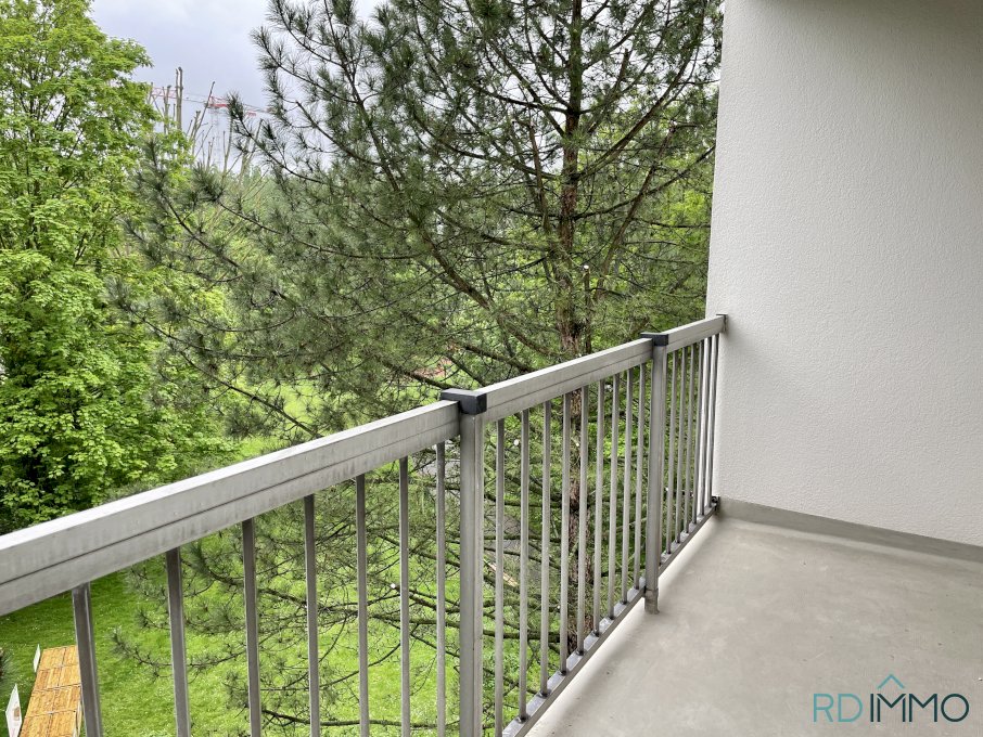 nouvelle madeleine balcon et deux parings