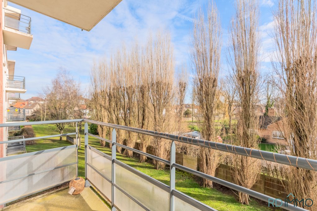 la terrasse type 2 avec place de parking