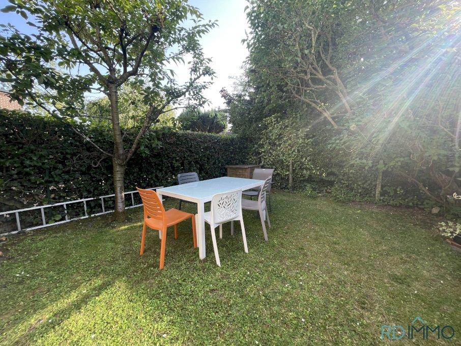 Maison familiale avec jardin, 4 chambres, garage – En impasse calme – Construction 1969