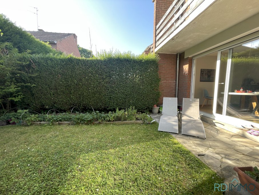 Maison familiale avec jardin, 4 chambres, garage – En impasse calme – Construction 1969