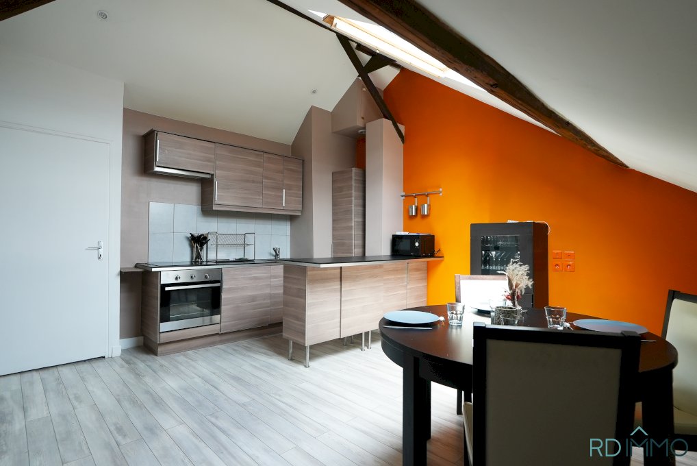 Vente Appartement T2 Tourcoing Centre – Dernier étage, 70 m² au sol, parking sécurisé