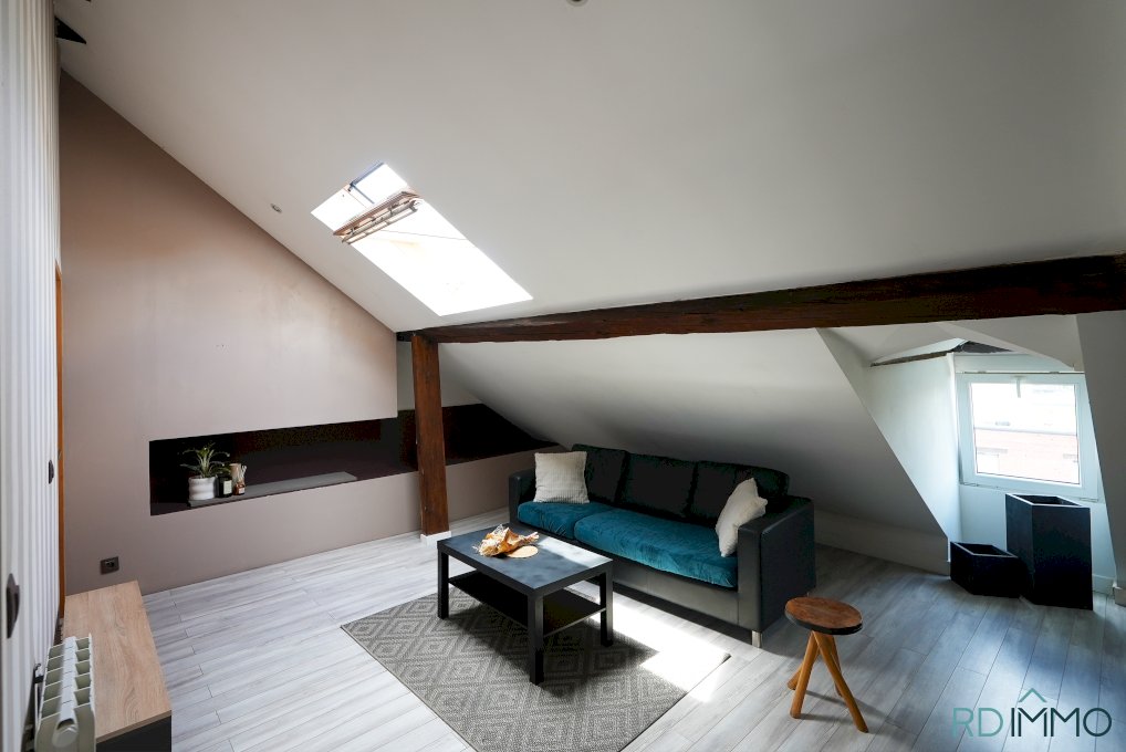 Vente Appartement T2 Tourcoing Centre – Dernier étage, 70 m² au sol, parking sécurisé