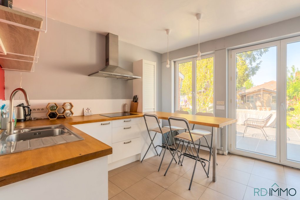 Jolie maison familiale, 4 chambres, jardin et grande terrasse