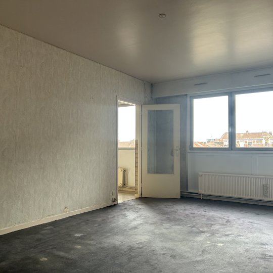 Cormontaigne : T2 lumineux avec cave et parking en sous-sol Lille