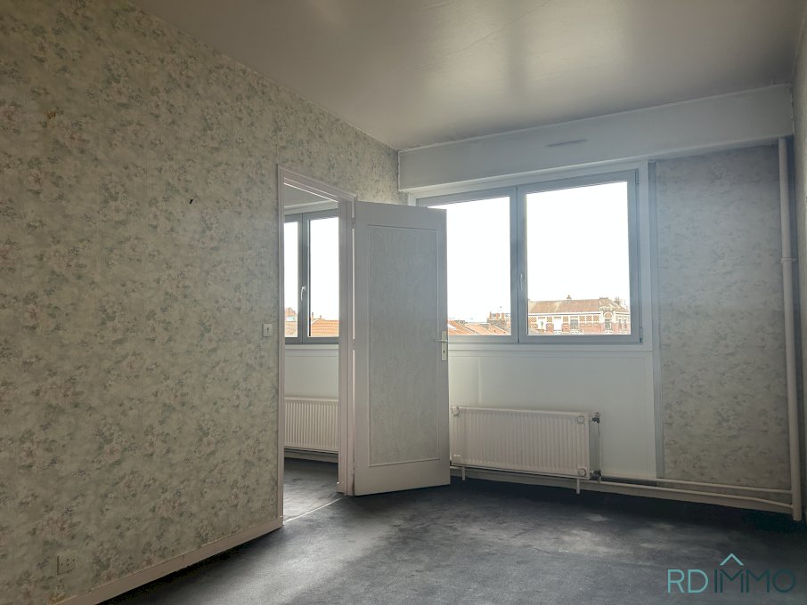 Appartement T2 Lille Cormontaigne, Parking, cave, Fort potentiel
