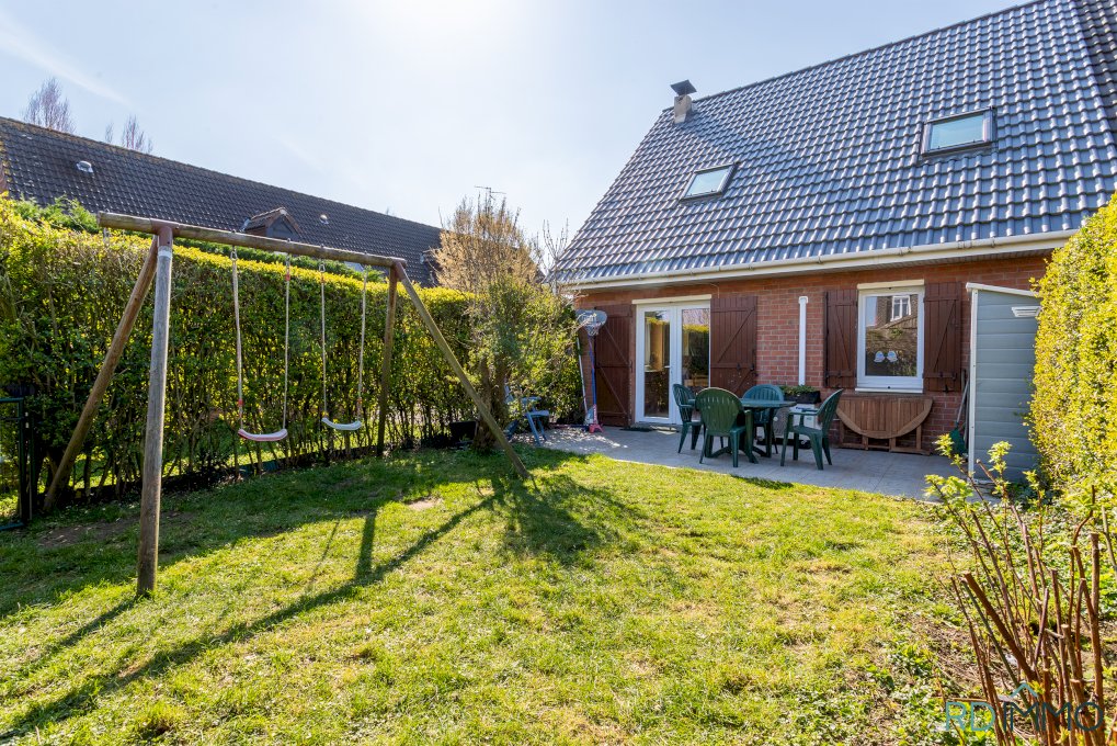 Maison 3 chambres avec jardin à La Madeleine, Garage