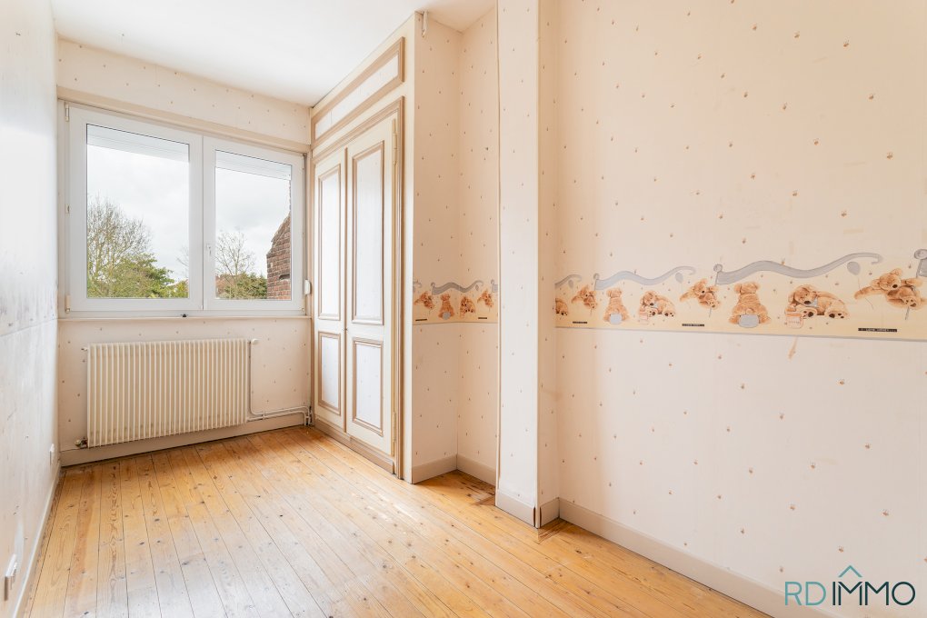 Maison familiale 4 chambres avec jardin et garage