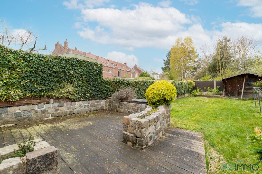 Maison familiale 4 chambres avec jardin et garage