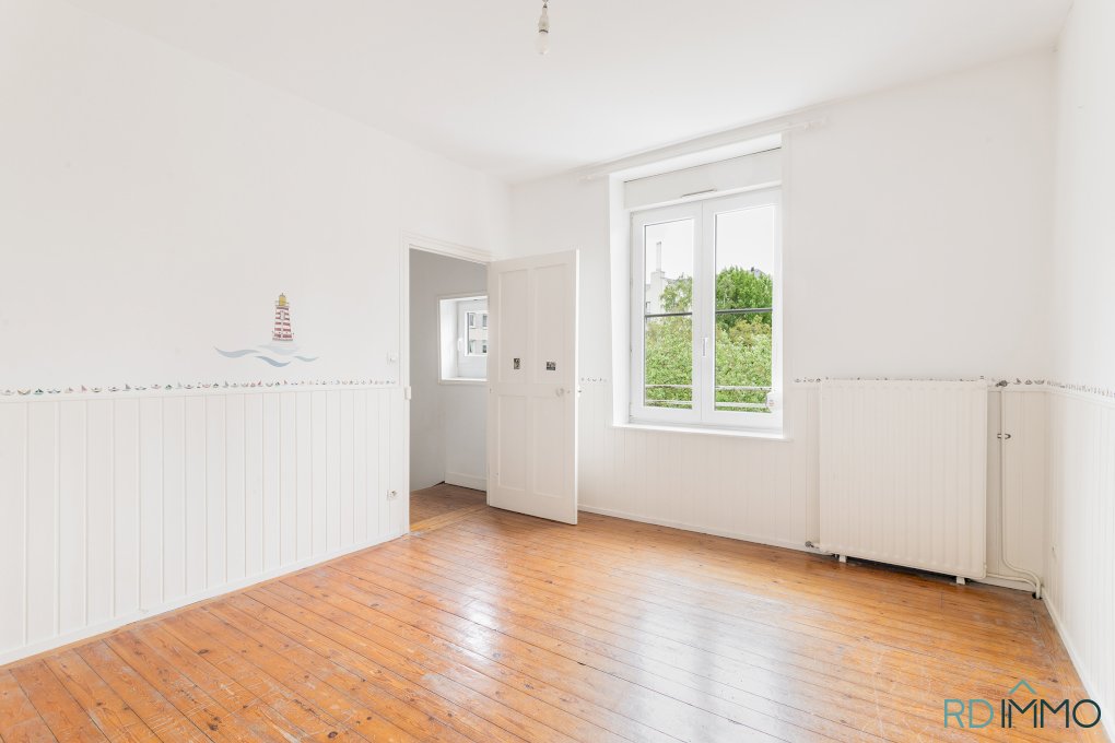 Maison avec jardin, garage et DPE B à Lille Buisson