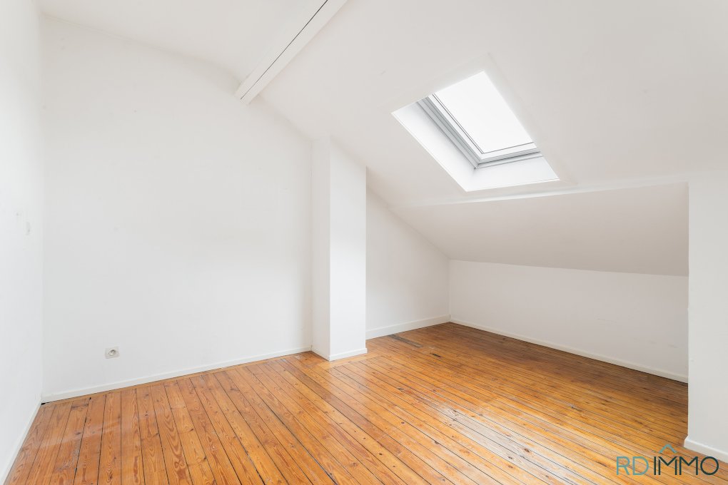 Maison avec jardin, garage et DPE B à Lille Buisson