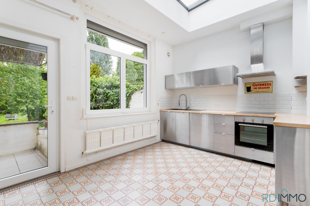 Maison avec jardin, garage et DPE B à Lille Buisson