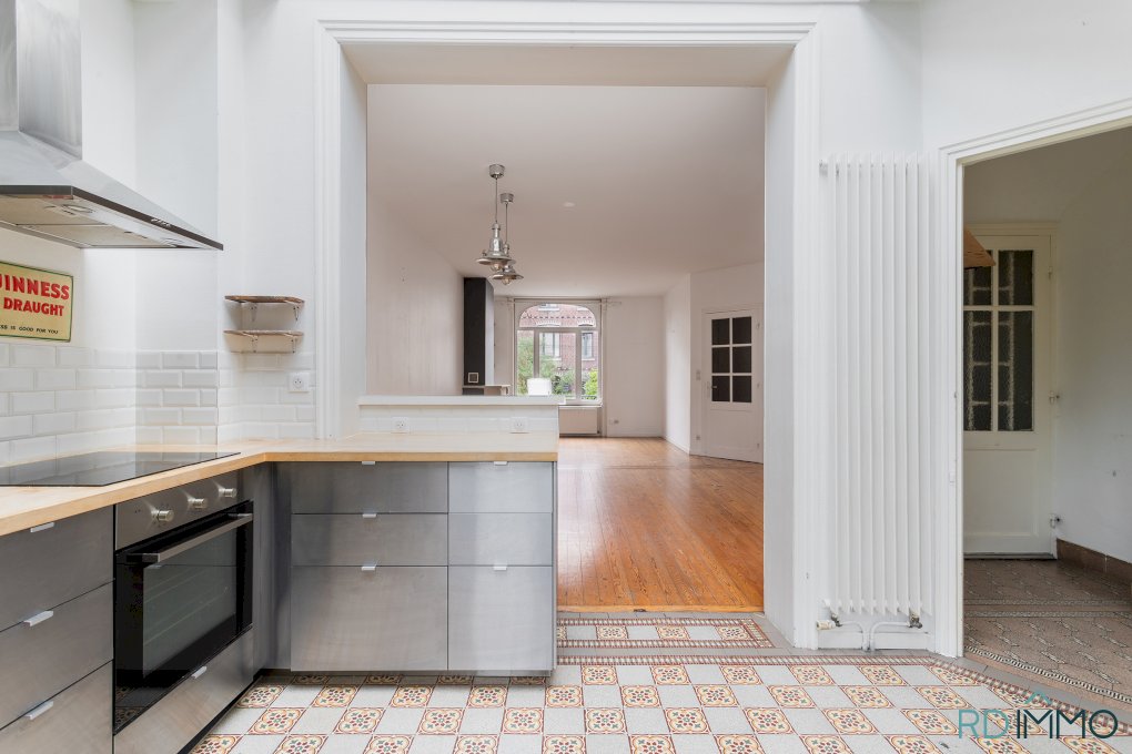 Maison avec jardin, garage et DPE B à Lille Buisson