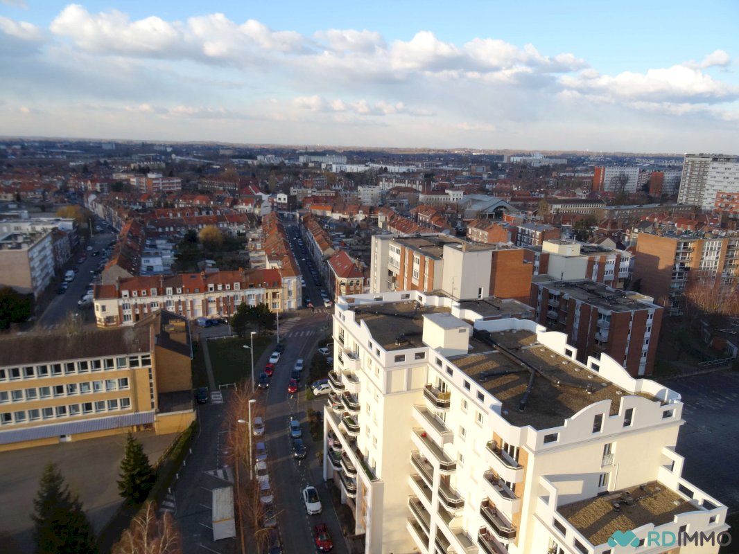 À vendre à La Madeleine : T3 de 80m² avec balcon