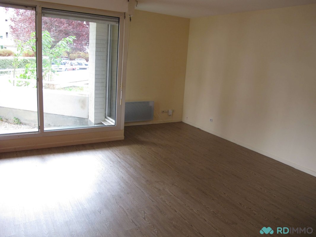 À vendre à Saint-Maur : T3 avec jardin & parking